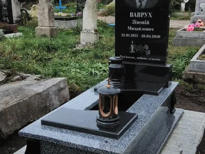 Виготовлення пам’ятників “Чесні пам’ятники” Чернівці — Виготовлення пам'ятників у Чернівцях, фото 1